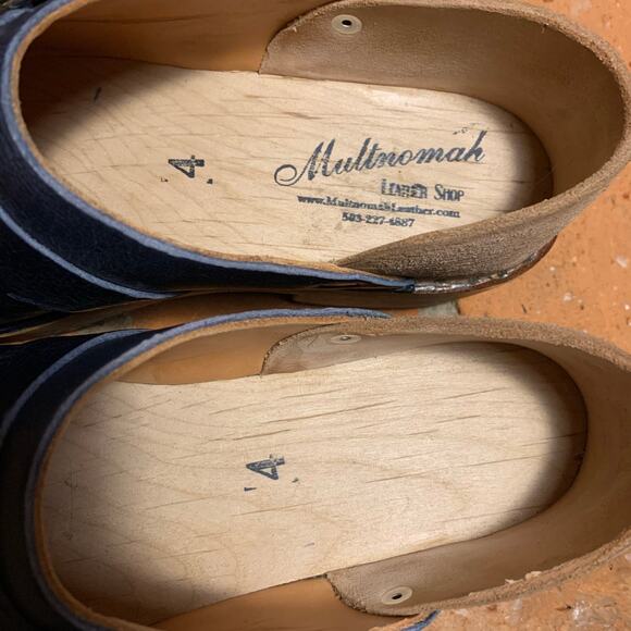 Multnomah Leather Shop Custom Navy Blue Leather Vibram Wooden Clogs Size 8.5/9 - Picture 3 of 8